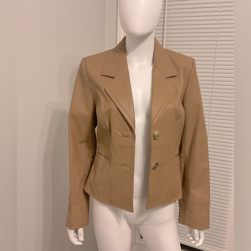 i.e. Women's Tan Beige 100% Leather Jacket SZ-M NWOT